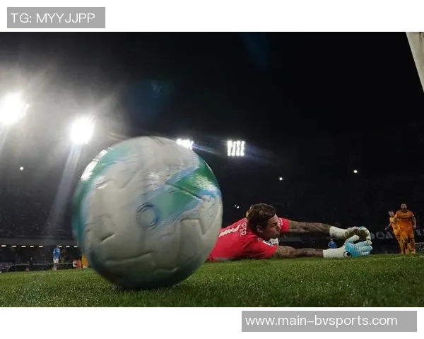 那不勒斯考虑租借罗马中锋多夫比克以应对卢卡冬季离队风险